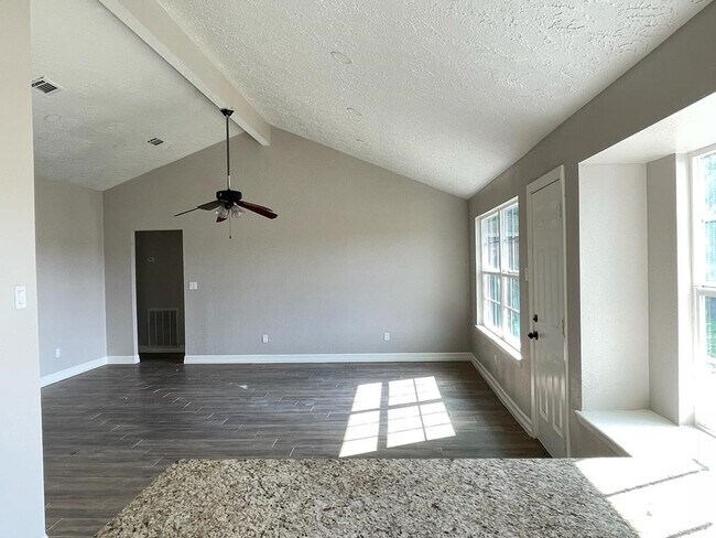 Photo - 16910 Quail Glen Dr