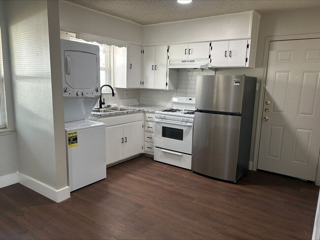 Denison Duplexes