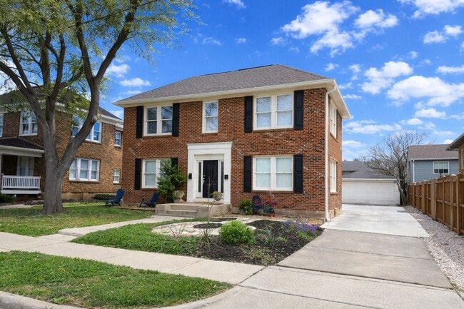 Building Photo - 1632 Bonnie Brae St