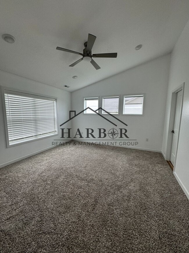 Photo - 1228 S Linn St
