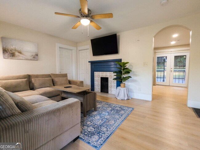 Photo - 6557 Woodrow Rd