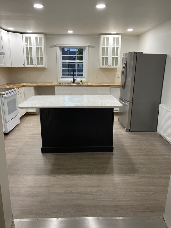 Photo - 406 4th St Unit 406B