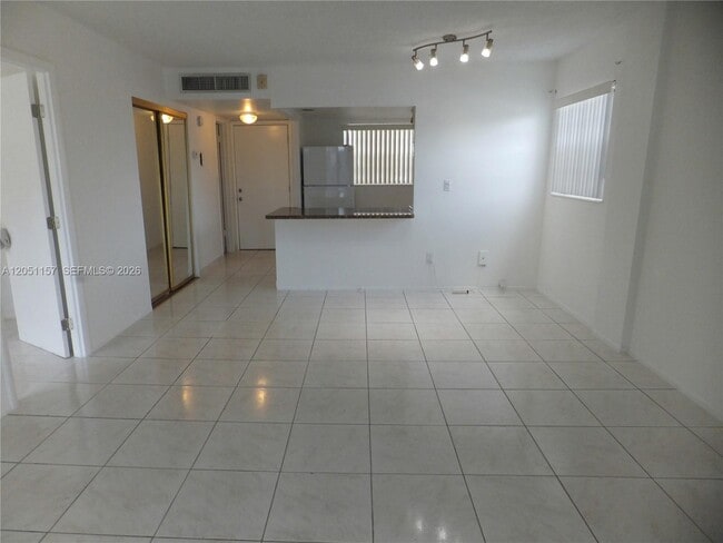 Photo - 16410 Miami Dr Unit 209