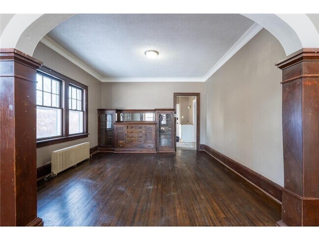 Photo - 1917 N Newton Ave