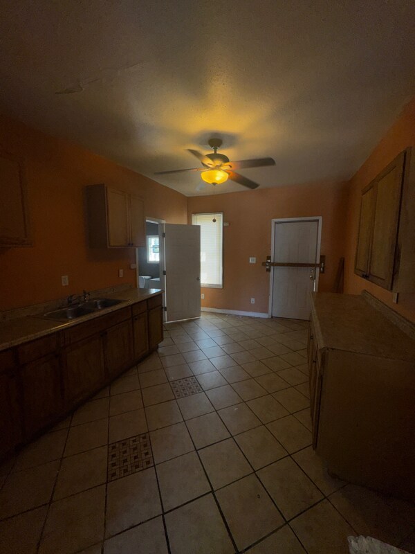 Photo - 1417 Buckingham St