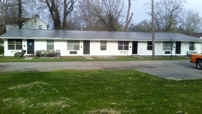Building Photo - 1411 W High St Rental