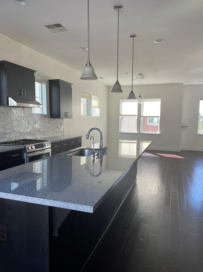 Photo - Spacious 3 Bedroom Home in Quiet Neighborhood - Solar Included!