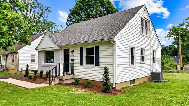 Photo - 3908 Plymouth Rd