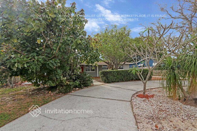 Photo - 777 La Plaza Ave S