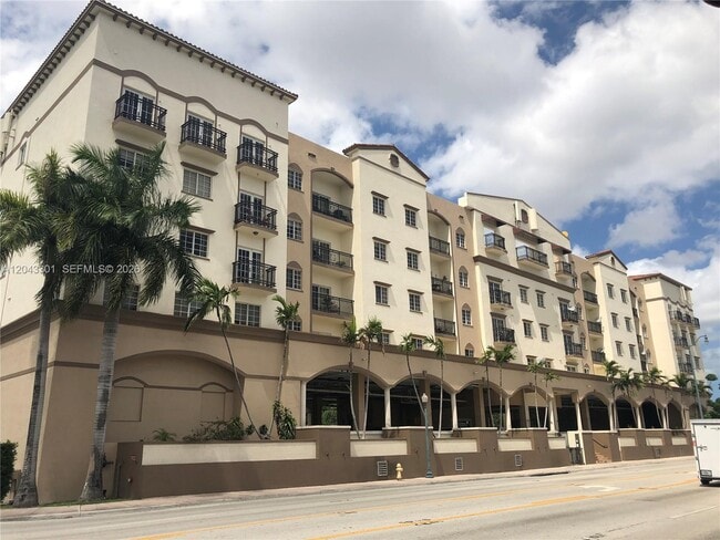 Building Photo - 5271 SW 8th St Unit 216