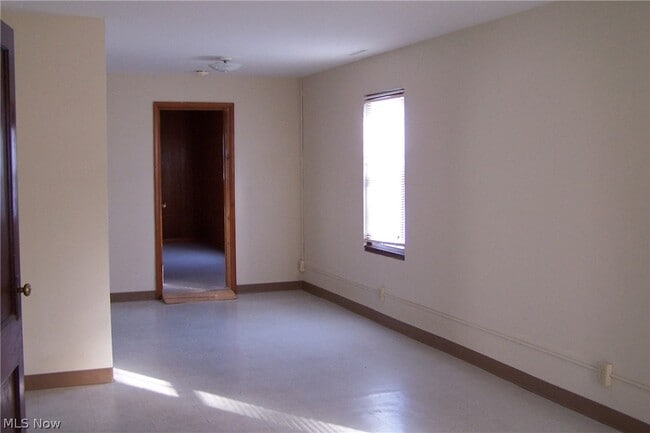 Photo - 15794 Grove St