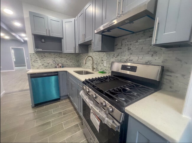 Photo - 213 Martin Luther King Jr Dr Unit Apartment 3