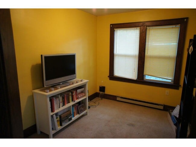 2nd floor living room