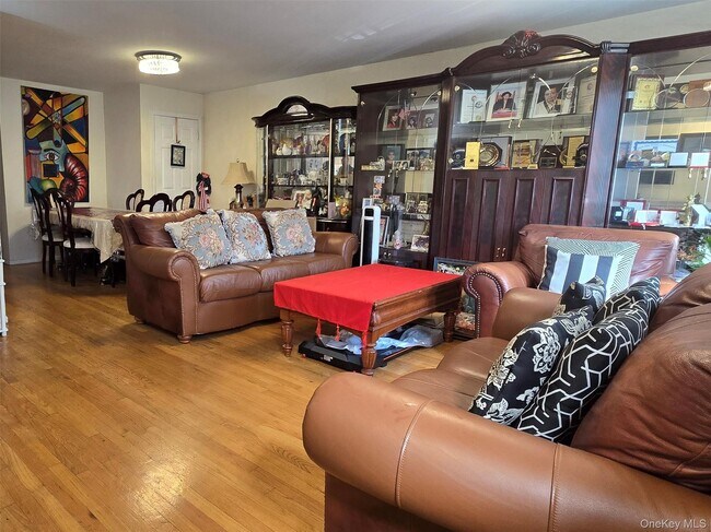 Photo - 32-18-32102 102nd St Unit 1 Floor