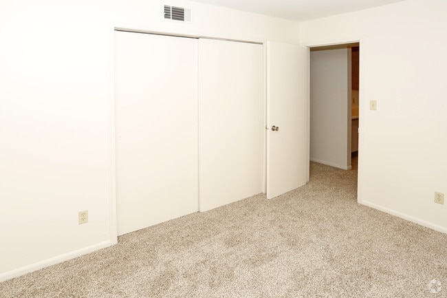 1BR,1BA,816SF - Phase 3 - Swanson Court Apartments