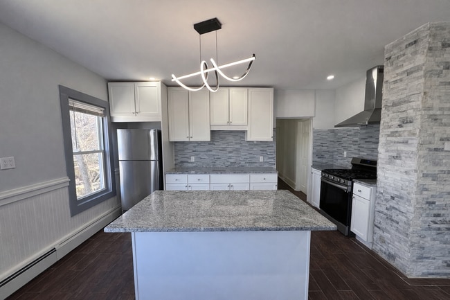 Building Photo - 17 Franklin St Unit Apartment #3