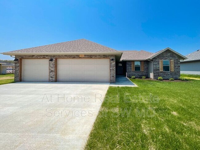 Photo - 525 S Chipmunk Ave House