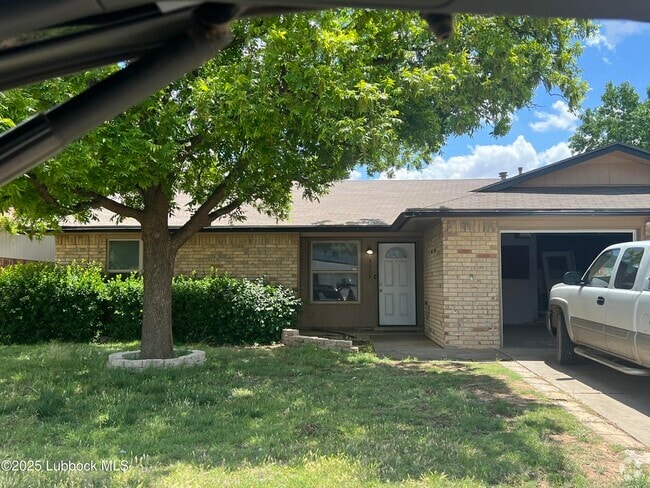 Building Photo - 5513 2nd St Rental