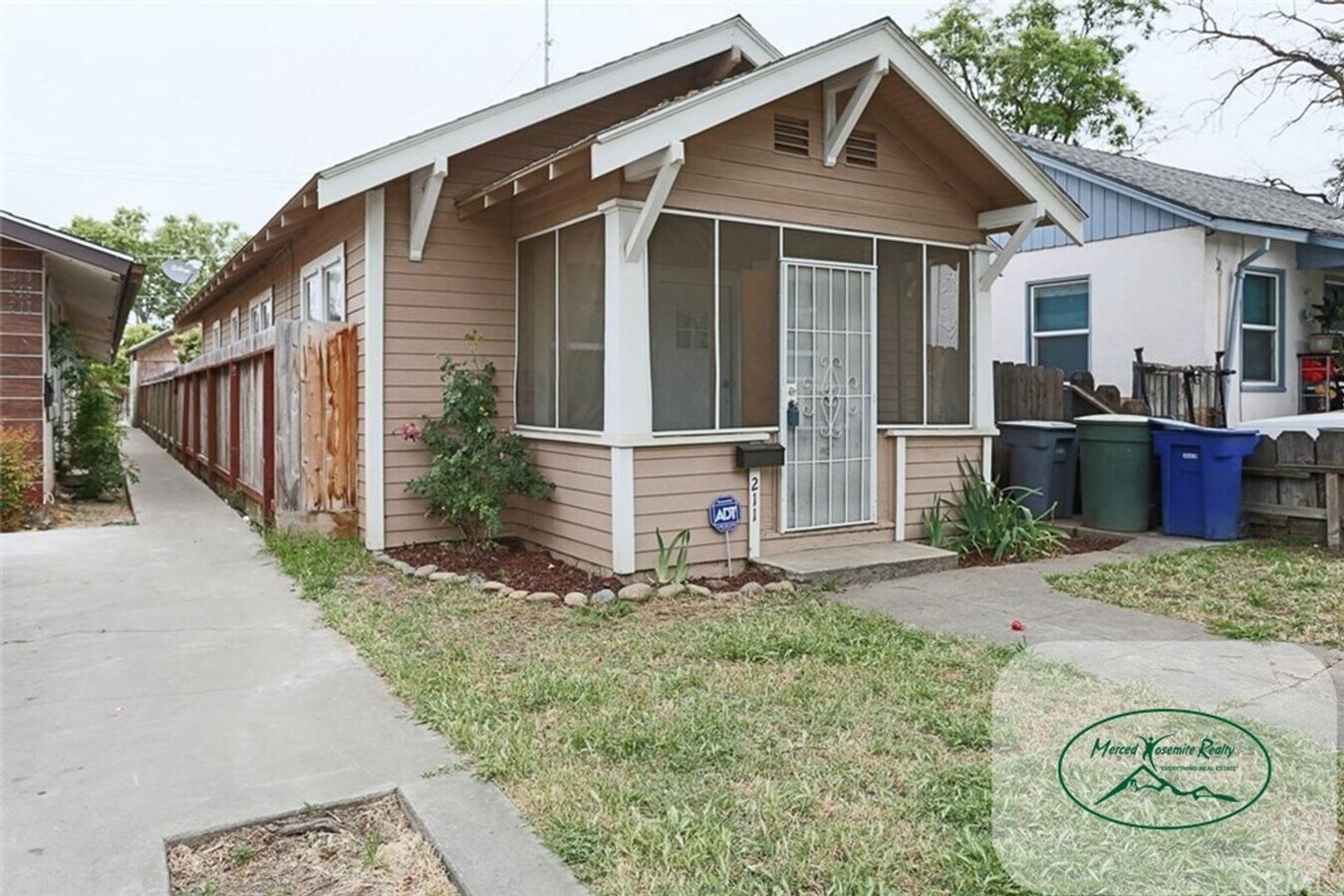 Do Not disturb the tenants, Must Apply bef... House House Rental in