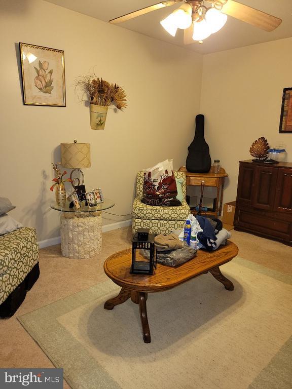 Photo - 8214 Howard Trail