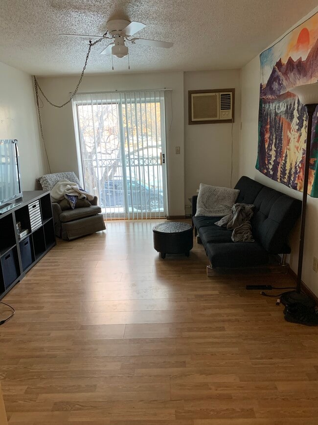 Photo - 517 Fairchild St Unit 4