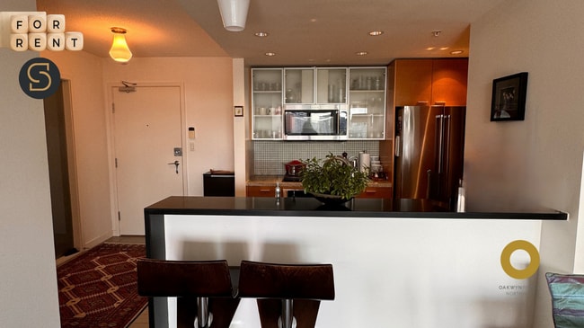 Building Photo - 980 Cooperage Way Unit 1007