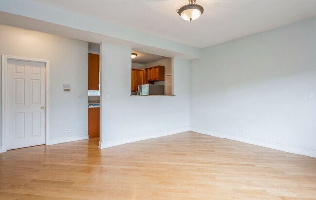 Photo - 4650 N Saint Louis Ave Unit 3C