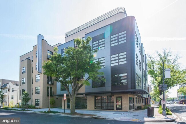 Building Photo - 1111 Orren St NE Unit 502 Rental