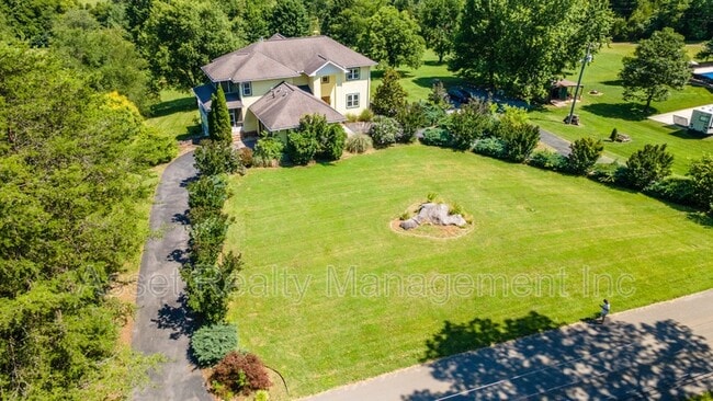 Photo - 2084 Allenridge Dr