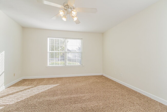 2009 Liberty Dr