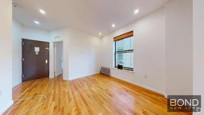 Building Photo - 68 E 1st St Unit 5C Rental