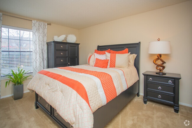 Model A2 1BDx1BA 700SF - MacArthur Park