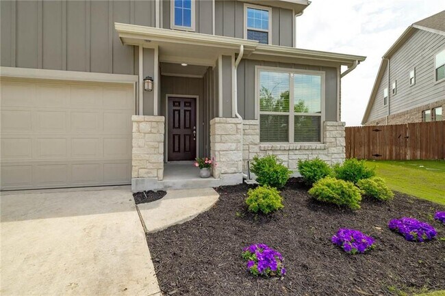 Photo - 165 Carlina Lp