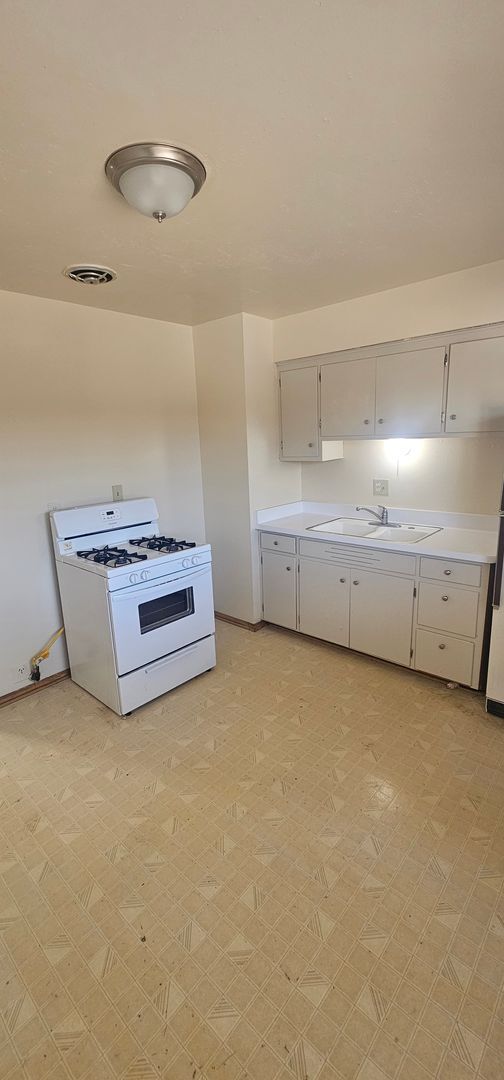 Photo - 5465 N 83rd St Unit 5465-4