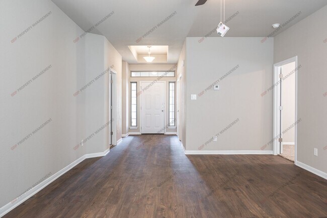 Photo - 1242 Lakeway Crossing Dr