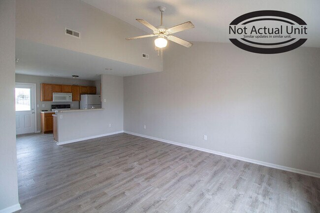 Photo - 1640 High Quest Cir