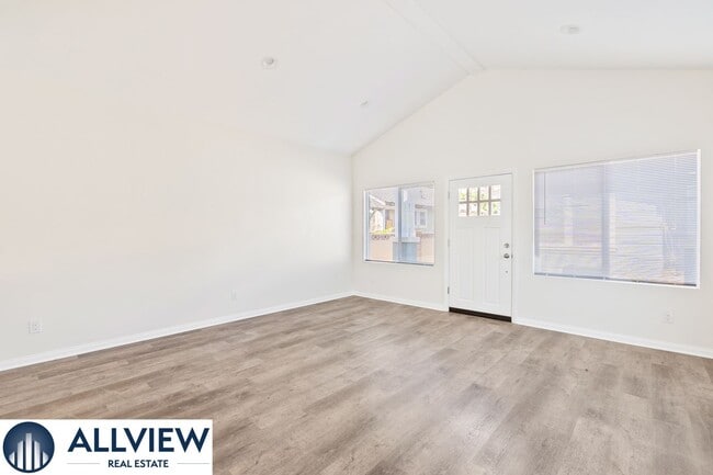 Photo - 629 S Lemon St Unidad B