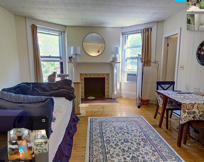 Photo - 1061 Beacon St