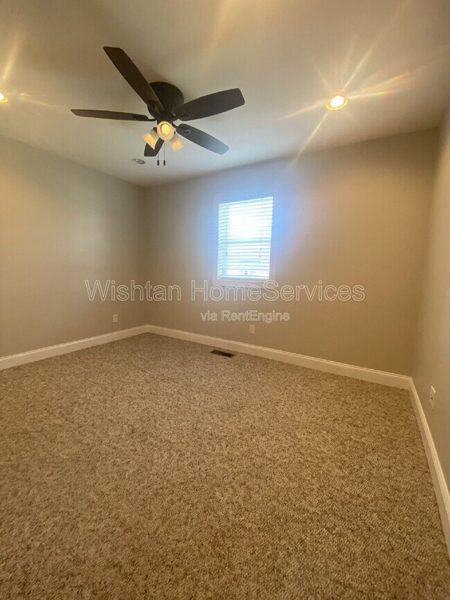 Photo - 524 W Murray St