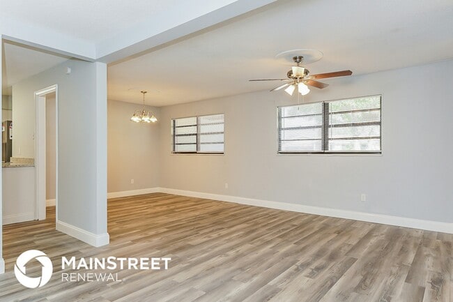 Photo - 1455 James Ave