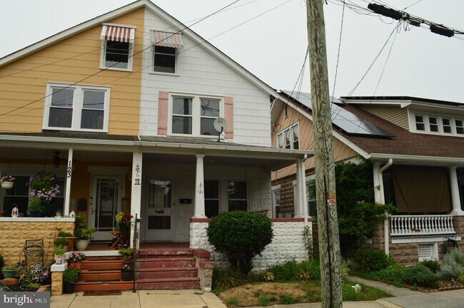 121 Broad St