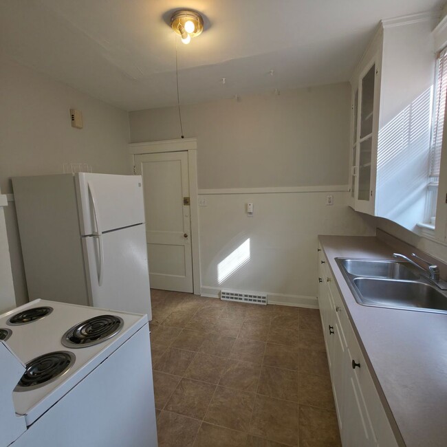 Photo - fs1363 Cranford Ave Unidad DOWN