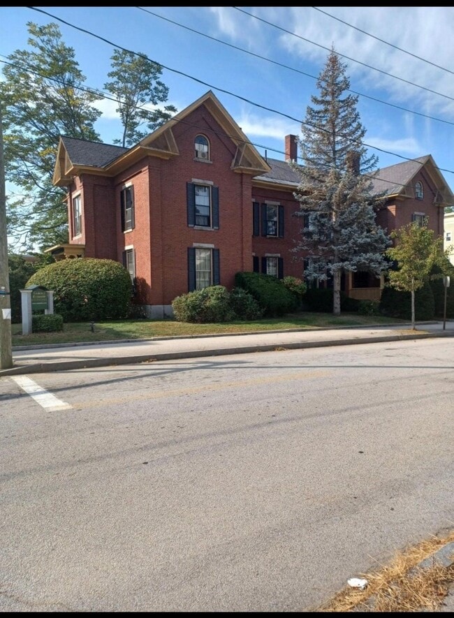 179 Lowell St Unit 2