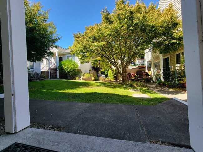 120 Golden Ridge Ave