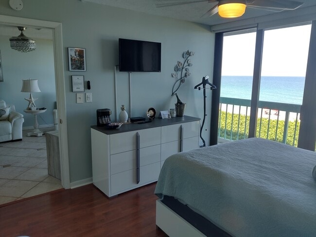 Photo - 9940 S Ocean Dr Unit 309