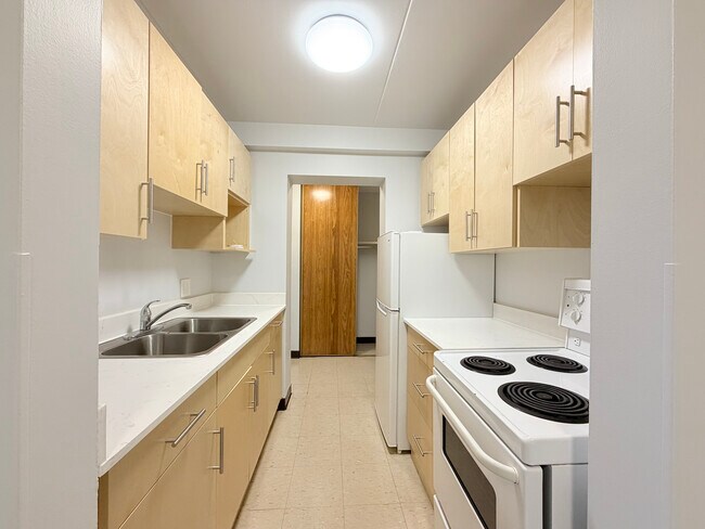 Photo - 2 BED / 1 BATH APARTMENT FOR SENIORS – $1,209 ALL UTILITIES INCLUDED Unité 508
