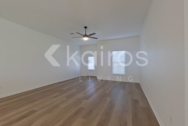 Photo - 112 Hendrix Rd