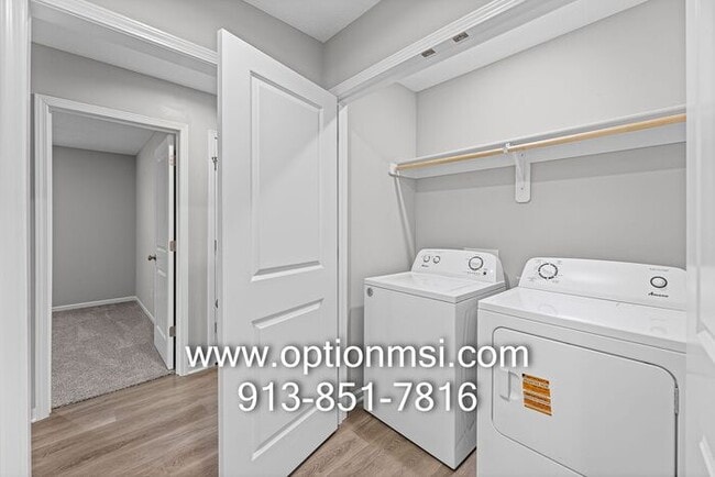 Fresh 3 Bedroom, 2 Bathroom Half Duplex