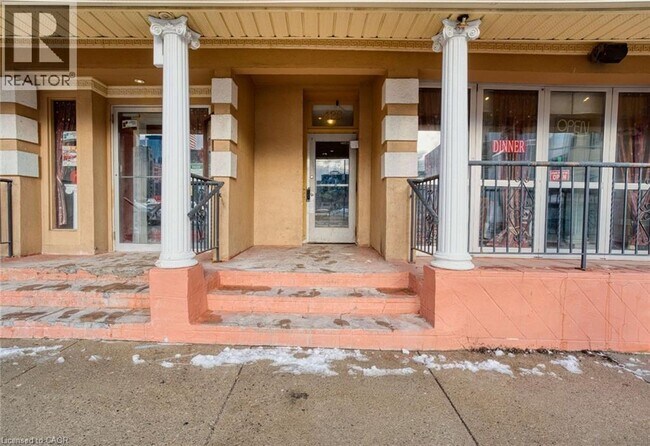 Photo - 426 Clarence St Unit 2