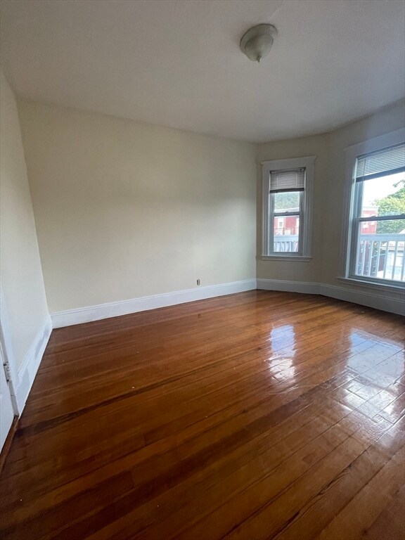 Photo - 44 Speedwell St Unit 3